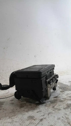 2017 Lincoln Mkz 2.0L VIN 9 8TH Used OEM ABS Pump and Motor Assembly used OEM ABS pump and module assembly
