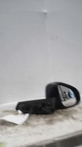 2018 Toyota C-Hr Heated Right Used OEM Right Door Mirror used OEM door mirror