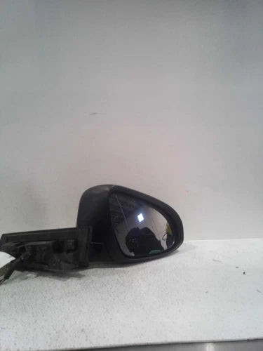 2018 Toyota C-Hr Non-Heated W/Blind Spot Alert Righ Used OEM Right Door Mirror used OEM door mirror
