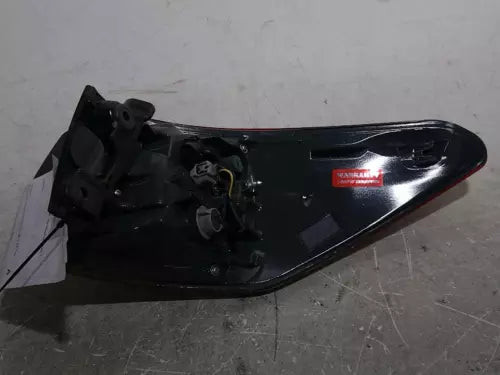 2019 Toyota Highlander Quarter Panel Mounted Used OEM Left Tail Light Assembly used OEM tail light assembly