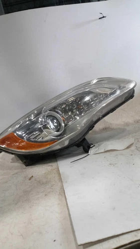 2014 Chrysler 200 Chrome Bezel Right Used OEM Right Headlight Assembly used OEM headlight assembly