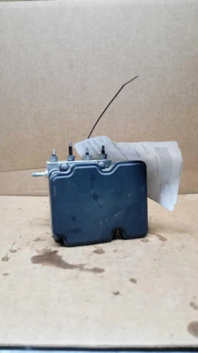 2022 Subaru Forester Used OEM ABS Hydraulic Assembly used OEM ABS pump and module assembly