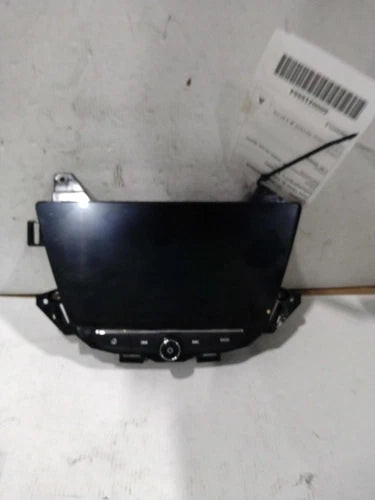 2023 Chevrolet Trailblazer Display and Control P Used OEM Infotainment Display used OEM infotainment display