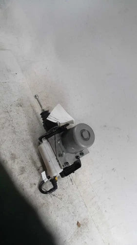 2023 Chevrolet Trailblazer Used OEM ABS Pump and Motor Assembly used OEM ABS pump and module assembly