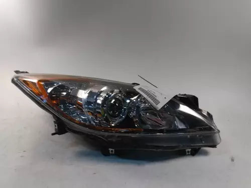 2011 Mazda 3 Halogen Right Used OEM Right Headlight Assembly used OEM headlight assembly
