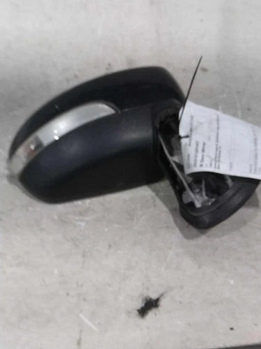 2019 Ford Ecosport Power W/Turn Signal Painted Cap Used OEM Right Door Mirror used OEM door mirror
