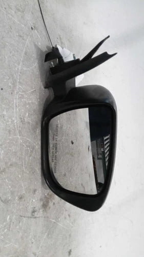 2017 Nissan Juke Power Non-Heated W/O Camera Right Used OEM Right Door Mirror used OEM door mirror