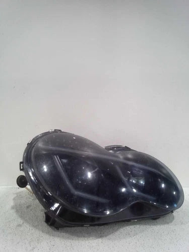 2005 Mercedes-Benz Mercedes C-Class 203 Type Used OEM Right Headlight Assembly used OEM headlight assembly