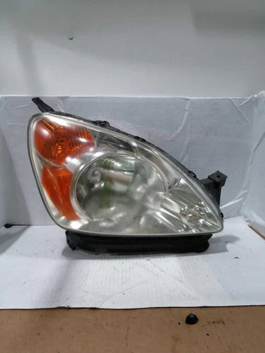 2002 Honda CR-V Right Used OEM Right Headlight Assembly used OEM headlight assembly
