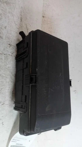 2021 Jeep Wrangler Power Distribution Center 3.6L 12 Used OEM Fuse Box Engine used OEM engine fuse box