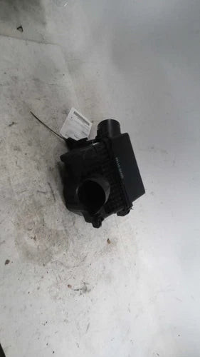 2021 Kia Seltos 1.6 Used OEM Air Cleaner Assembly used OEM air cleaner assembly