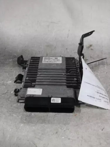 2016 Hyundai Santa Fe Electronic Control Used OEM Engine Control Module (ecm) used OEM engine control module