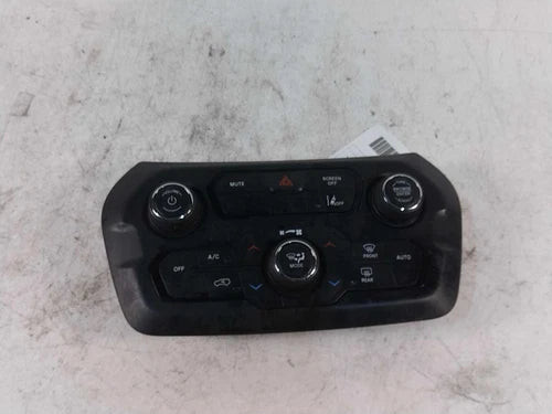 2022 Jeep Renegade Control Panel Used OEM A/C Selector Switch used OEM A/C climate control module