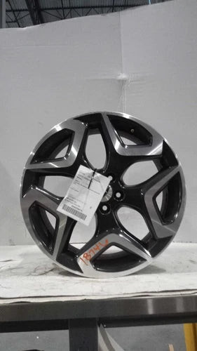 2018 Subaru Xv Crosstrek 18X7 Alloy W/Machined Face Limited Pai Used OEM Wheel used OEM wheel