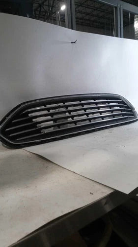 2015 Ford Fusion Energi Se Plug in Upper Upper Used OEM Upper Grille used OEM grille