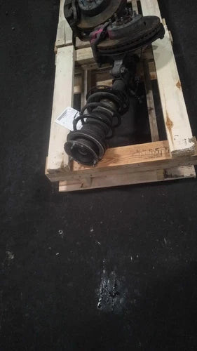 2015 Cadillac Ats RWD Front Left Used OEM Front Left Steering Knuckle used OEM steering knuckle