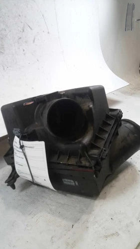 2015 Toyota Highlander 3.5L VIN K 5TH Digit Grad Used OEM Air Cleaner Assembly used OEM air cleaner assembly