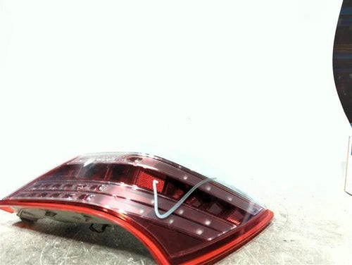 2010 Acura Rl Right Used OEM Right Tail Light Assembly used OEM tail light assembly