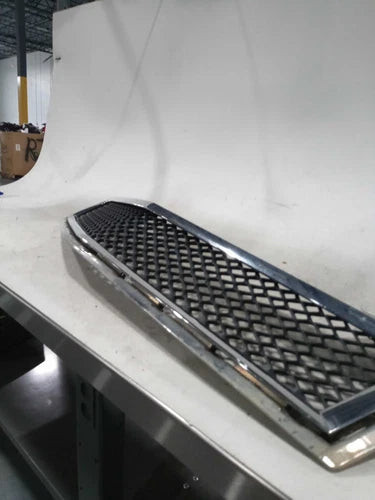 2012 Chevrolet Traverse W/O Special Edition Black Mesh G Used OEM Upper Grille used OEM grille