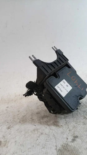 2016 Mercedes-Benz Mercedes Cla-Class 117 Type Used OEM ABS Hydraulic Assembly used OEM ABS pump and module assembly