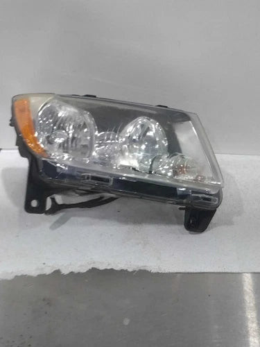 2011 Jeep Grand Cherokee Halogen Right Used OEM Right Headlight Assembly used OEM headlight assembly