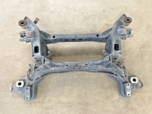 ⭐2013-2020 LINCOLN MKZ REAR CROSSMEMBER SUBFRAME CRADLE ASSY OEM LOT2389 used OEM rear subframe and crossmember