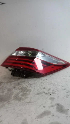 2016 Honda Accord Sdn Quarter Mounted LED R Used OEM Right Tail Light Assembly used OEM tail light assembly