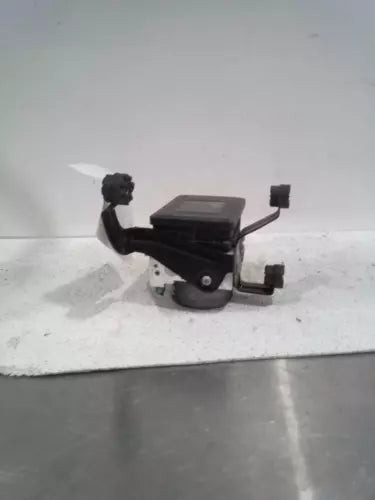 2017 BMW 320I Used OEM ABS Pump and Motor Assembly used OEM ABS pump and module assembly