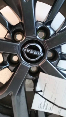 2024 Nissan Rogue 17X7-1/2 Alloy 15 Spoke Used OEM Wheel used OEM wheel