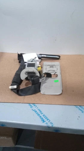 2014 Nissan Pathfinder Bucket Driver Retra Used OEM Front Left Seat Belt Front used OEM seat belt
