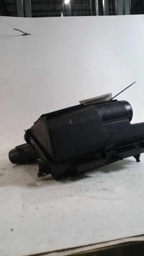 2021 Infiniti QX50 Used OEM Air Cleaner Assembly used OEM air cleaner assembly