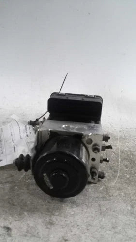 2015 Porsche Macan W/O D Used OEM ABS Pump and Motor Assembly used OEM ABS pump and module assembly