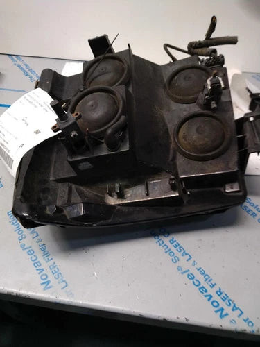 2004 Cadillac Escalade Esv Right Used OEM Right Headlight Assembly used OEM headlight assembly