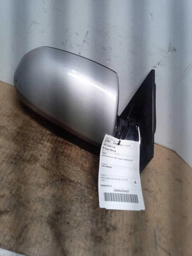 2017 Hyundai Santa Fe Electric W/O Turn Signal Heat Used OEM Right Door Mirror used OEM door mirror