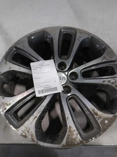 2015 Kia Sorento 19X7-1/2 Alloy Machined Finish W/Tpms Used OEM Wheel used OEM wheel
