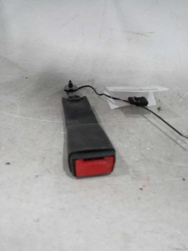 2017 Ford Fusion Driver Buckle Front Left Used OEM Front Left Seat Belt Front used OEM seat belt