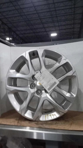 2021 Chevrolet Traverse 18X7-1/2 Opt Pxj Used OEM Wheel used OEM wheel