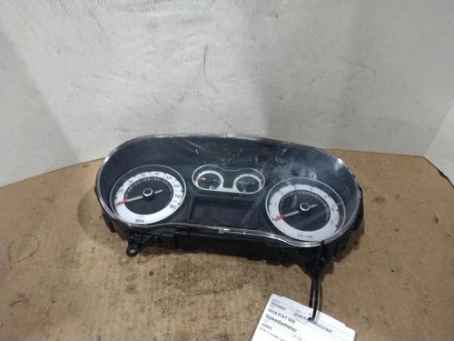 2016 Fiat 500 4 Dr Cluster W/Information Cente Used OEM Speedometer Gauge used OEM instrument cluster