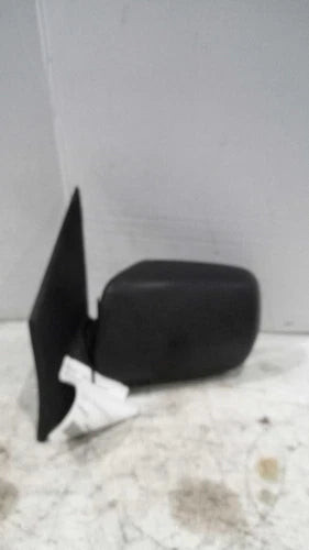 2005 Honda Pilot Power Non-Heated Moulded Black Left Used OEM Left Door Mirror used OEM door mirror