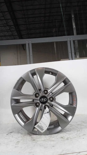 2016 Hyundai Santa Fe 17X7 Alloy 10 Spoke Sport W/Tpms Used OEM Wheel used OEM wheel