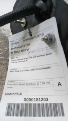 2007 Lincoln Navigator Right Side Black 4DR SUV Used OEM Door Mirrors used OEM door mirror