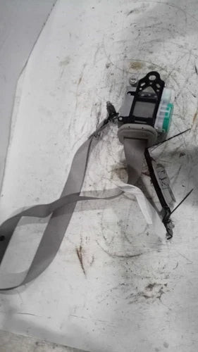 2015 Nissan Quest Bucket Passenger Retrac Used OEM Front Right Seat Belt Front used OEM seat belt