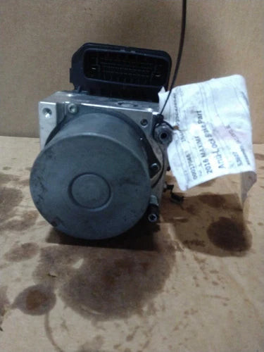 2016 Nissan Maxima AT CVT Platin Used OEM ABS Pump and Motor Assembly used OEM ABS pump and module assembly
