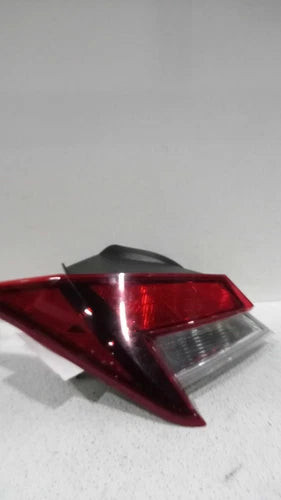 2021 Hyundai Elantra US Built Incandes Used OEM Left Outer Tail Light Assembly used OEM tail light assembly
