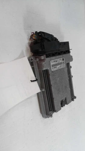 2018 Jaguar Xe Electronic Control Module Used OEM Engine Control Module (ecm) used OEM engine control module