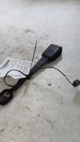 2021 RAM Dodge 1500 Pickup New Style 6 Lug Used OEM Front Left Seat Belt Front used OEM seat belt