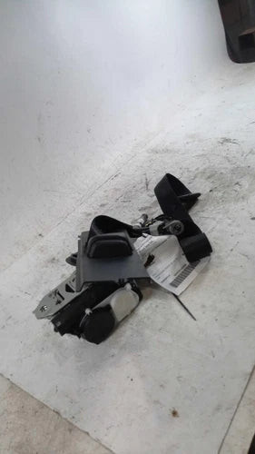 2019 Mercedes-Benz Mercedes Gle-Class 166 Used OEM Front Right Seat Belt Front used OEM seat belt