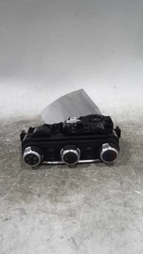 2021 Nissan Kicks Id 27510-5RL0A Used OEM A/C Selector Switch used OEM A/C climate control module