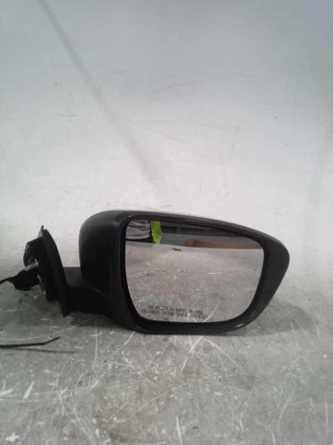 2019 Nissan Rogue Power Non-Heated Right Used OEM Right Door Mirror used OEM door mirror