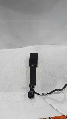2015 Lincoln Mkz Bucket Passenger Buckle Used OEM Front Right Seat Belt Front used OEM seat belt